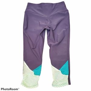 Nike Cropped Workout Pants || xs